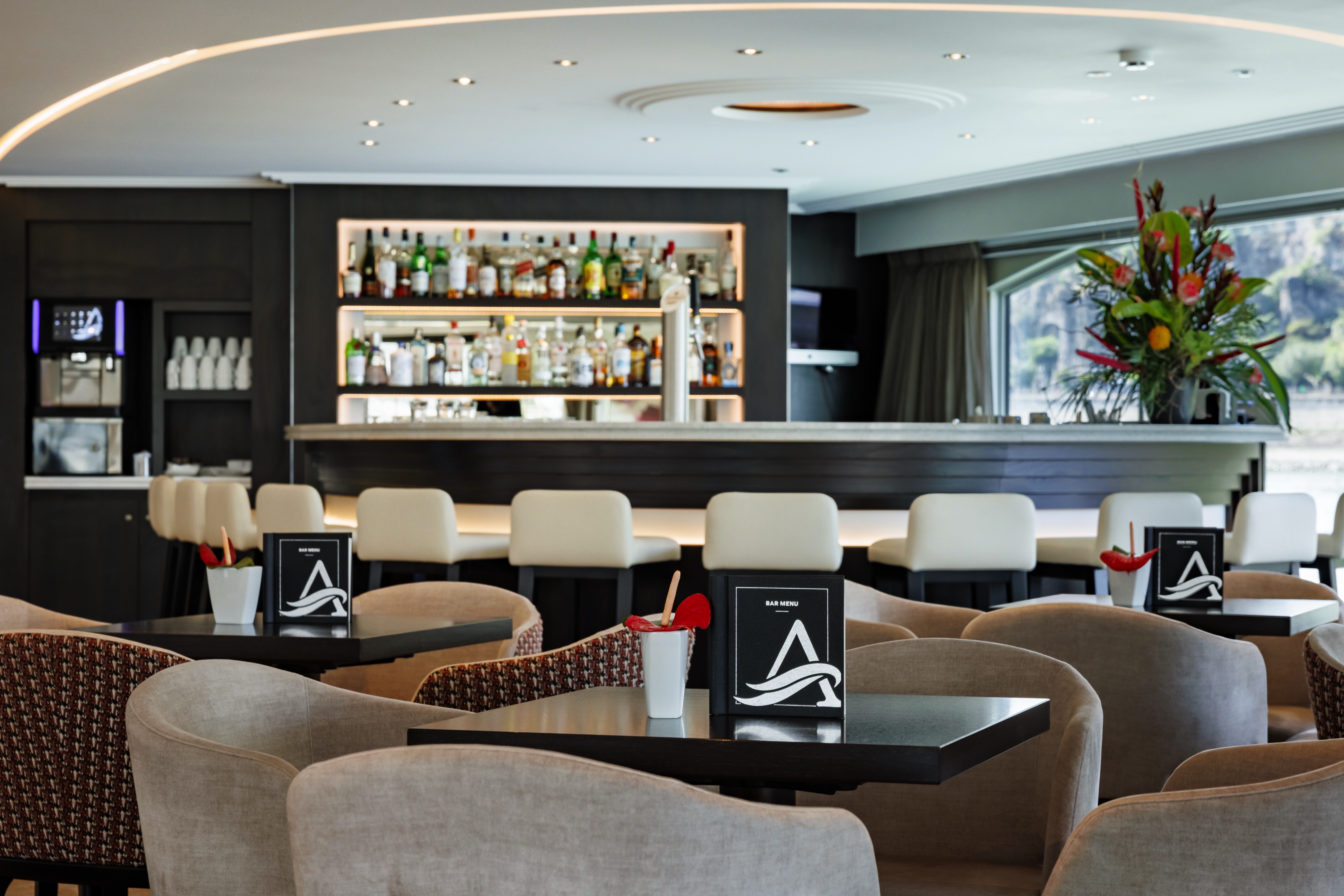 Avalon Illumination - Panorama Lounge